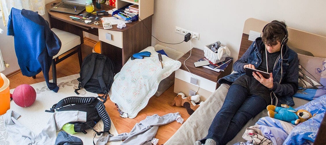 Start With the Bedroom (And Save Your Sanity) A well-intentioned, field-tested, and sanity-saving guide for parents of teenagers